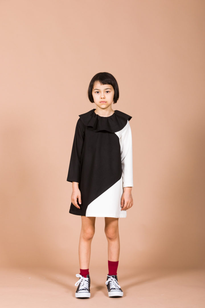 Ilse Dress White & black – MOTORETA